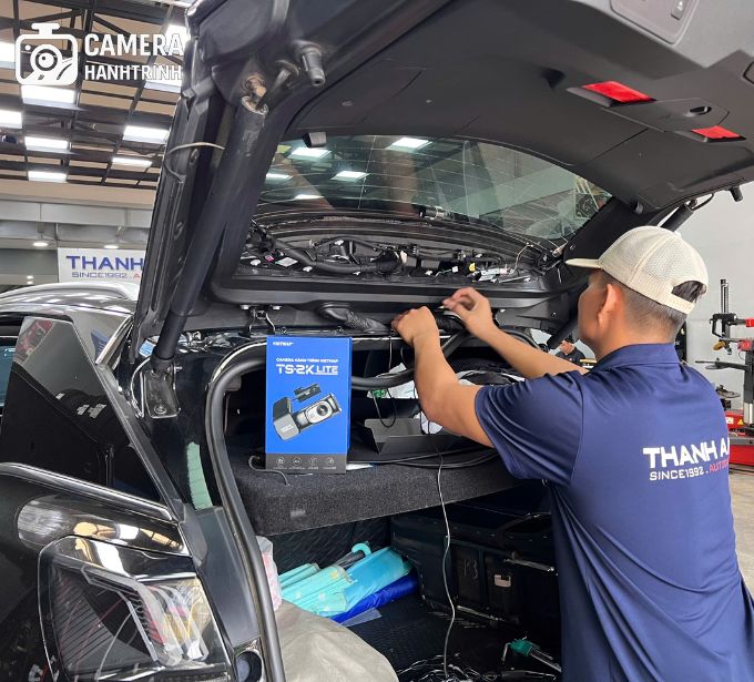 Đi dây điện camera hành trình