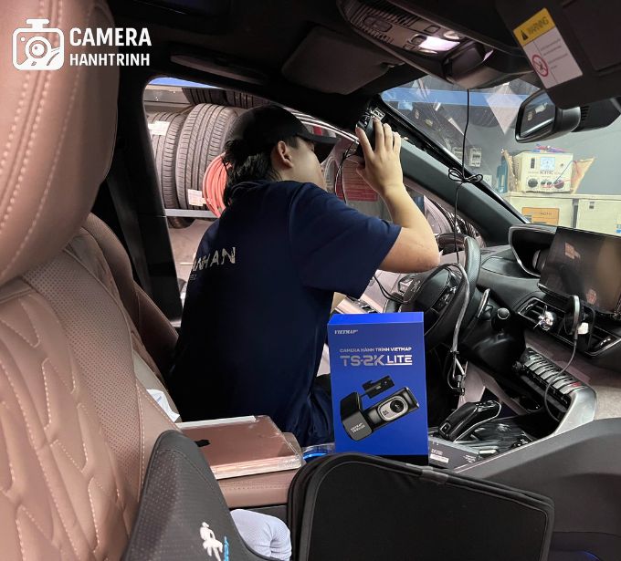 thợ lắp đặt camera hành trình ts 2k lite quận 7